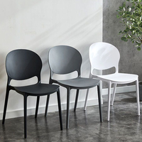 Chaise de salle à manger en plastique colorée, simple et économique, empilable, pour la maison, le restaurant, l'extérieur