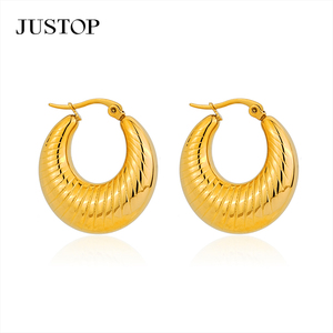 Boucles d'oreilles créoles plaquées or JUSTOP pour femmes, bijoux tendance en alliage, idéales pour les soirées - Product Image 1
