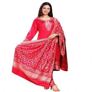 Salwar Kameez Rojo de Algodón con Bordado Blanco y Dupatta Estampada para Mujer, Ropa Tradicional India y Pakistaní - Product Image 1