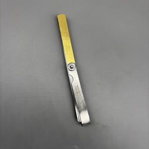 Conjunto de Calibradores Industriais de 32 Lâminas em Latão e Aço Inoxidável com Marcação Dupla, Medidor de Espessura de Válvulas Métrico, Resolução de 0.1um e 0.01 - Product Image 4