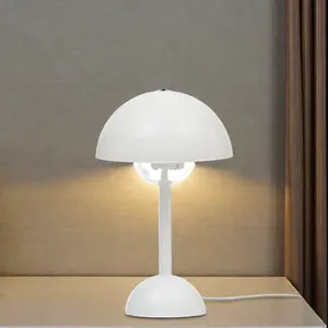 Lámpara de escritorio de Hotel de lujo ajustable clásica para dormitorio, diseño elegante creativo, bonitas lámparas de mesita de noche, estilo tradicional