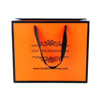 Papier noir à provisions Kraft propre avec sacs personnalisés Cadeau personnalisé imprimé pour sacs personnalisés au détail avec logo sac à provisions de luxe