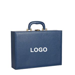 Cajas de Almacenamiento de Madera Hechas <span class=keywords><strong>a</strong></span> Mano con Núcleo de <span class=keywords><strong>MDF</strong></span>, Diseño de Maletín de Cuero, Exhibidor de Ropa y Perfumes, Baúl Rectangular para Regalos, Logotipo Personalizado - Product Image 1