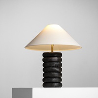 Lampe de table LED en résine, style médiéval, DIY, 220V, pour salon et chambre à coucher, vente directe d'usine Zhongshan