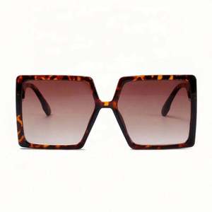 Lunettes de soleil carrées surdimensionnées noires à monture large, motif léopard vintage, avec logo personnalisé, protection UV400, pour femme, collection 2021 - Product Image 6