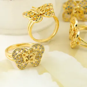 פרפר עיצוב סוג באיכות גבוהה זירקון 18k זהב מצופה נע עיצוב יהלומי טבעות קריסטל תכשיטים לנשים