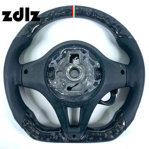 Volant personnalisé en cuir lisse et fibre de carbone forgée pour <span class=keywords><strong>Alfa</strong></span> <span class=keywords><strong>Romeo</strong></span> Giulia Stelvio 2016 2017 2018, <span class=keywords><strong>accessoires</strong></span> intérieurs de voiture - Product Image 6