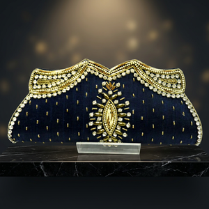 กระเป๋าคลัทช์ผ้าไหมปักมือสีน้ำเงินประดับลูกปัดสำหรับสุภาพสตรี - Product Image 2