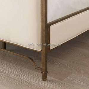 Ferly Hot Sale 2024 Britse Stijl Indoor Metalen Frame Meubels Slaapkamer Ijzeren Frame Gestoffeerd Queen & King Size Hemelbed - Product Image 3