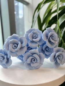 Rosa de Cerámica Hecha a Mano, Ramo de Rosas de Porcelana, Flor Artificial para Decoración de Mesa de Boda, Regalo de San Valentín - Product Image 1
