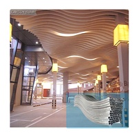 Decoración artística personalizable, azulejos de techo de metal de aluminio, hojas de techo ondulado de aluminio de techo falso suspendido