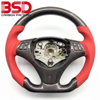 Volant en fibre de carbone personnalisé pour BMW E90 E91 E92 E93 M3 Série 3 328i 330i 335d Série 1 135i avec affichage LED du régime moteur
