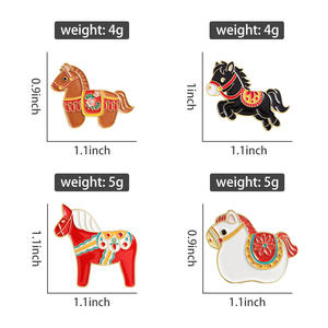 Broches de esmalte coloridos de mascota caballo, Año Nuevo <span class=keywords><strong>Lunar</strong></span> 2026, con diseño floral de caballo galopante y silla de montar, insignia de solapa, venta al por mayor - Product Image 6