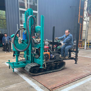 Foreuse hydraulique sur chenilles avec pompe à boue intégrée, conçue <span class=keywords><strong>pour</strong></span> les <span class=keywords><strong>puits</strong></span> d'eau et les foreuses d'exploration - Product Image 1