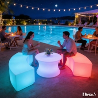 Ensemble de meubles lumineux LED commerciaux, banc incurvé et table basse LED RGB rechargeables, meubles éclairés pour la location événementielle