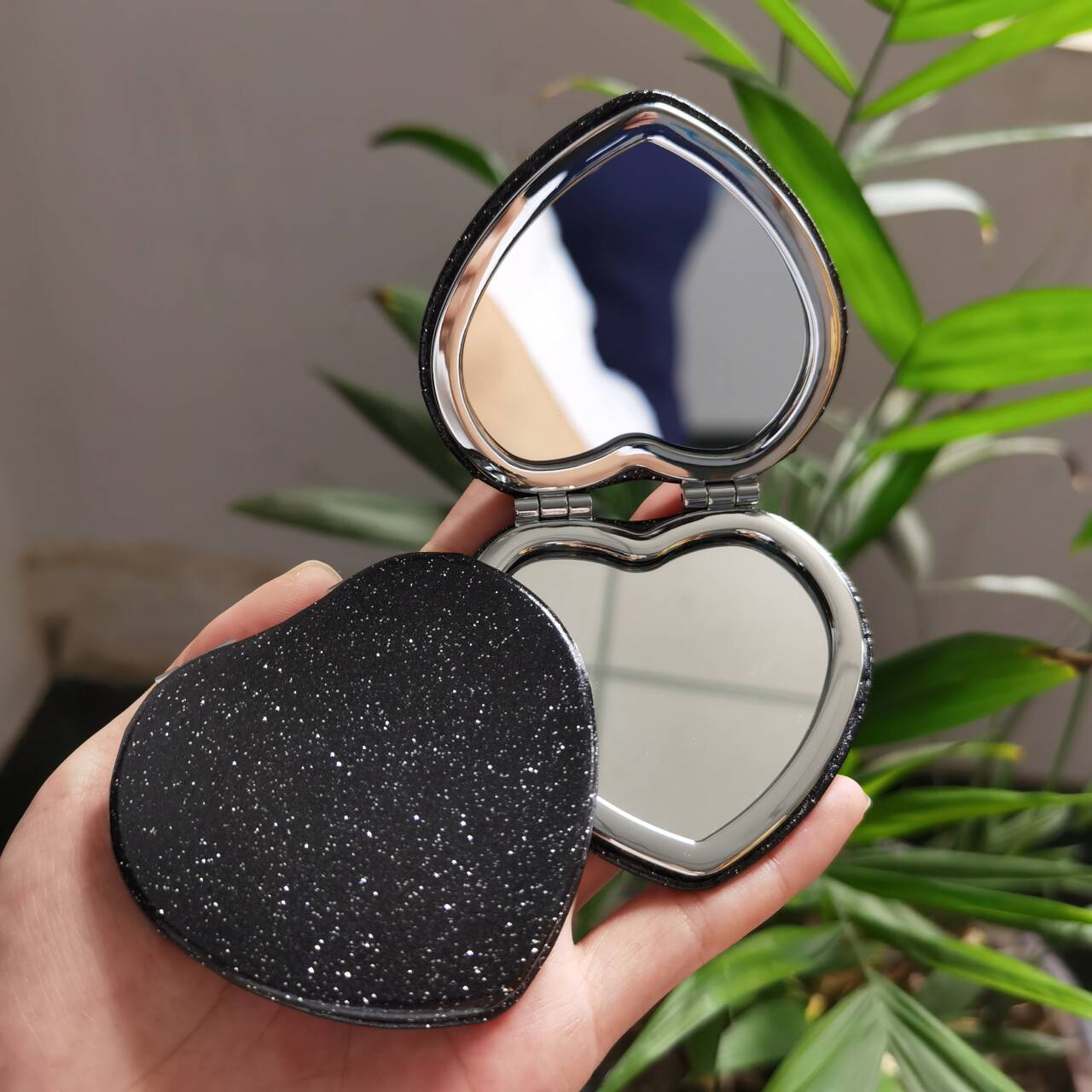Miroir coeur noir