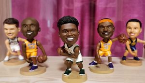 Giannis Antetokounmpo Bucks bambola giocattolo in resina stampo sport basket star accessori per auto figurine anime scuotendo testa bobble personalizzata - Product Image 6
