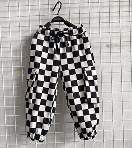 Pantalon <span class=keywords><strong>cargo</strong></span> à carreaux noirs et blancs avec poches pour garçons pantalon de jogging pour enfants vente en gros - Product Image 1