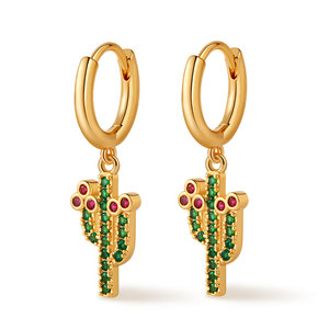 Pendientes de Aro con Diseño de Cactus y Circonitas Cúbicas en Oro de 18K para <span class=keywords><strong>Mujer</strong></span>, Lindos Pendientes de Aro con Circonitas Cúbicas Verdes y Rosas, Ideales para el Verano y las Vacaciones - Product Image 6
