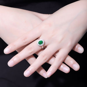 ขายส่งราคาไม่แพง<span class=keywords><strong>สวย</strong></span>สีเขียวเข้ม8*6มิลลิเมตรรูปไข่แซมเบียมรกตแหวนหมั้น - Product Image 6