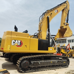 Offre Spéciale : Excavatrice sur Chenilles CAT 349D2L d'Occasion, Capacité 50T, État Comme Neuve (99%), Idéale pour Travaux de Terrassement à Grande Échelle - Product Image 2