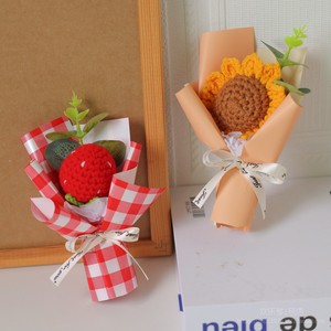 Ramo di girasole all'uncinetto giallo-marrone ad alto impatto visivo, all'ingrosso, mini ornamento floreale in lana lavorato a maglia, per San Valentino e Capodanno - Product Image 5