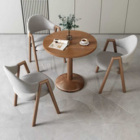 Table à manger ovale en bois moderne, assemblée et portable pour la maison ou l'appartement