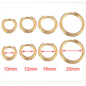 Orecchini a Cerchio Classici, Ipoallergenici, Placcati in Oro 18K PVD, in Acciaio <span class=keywords><strong>Chirurgico</strong></span> 316L, per Donne e Uomini - Product Image 4