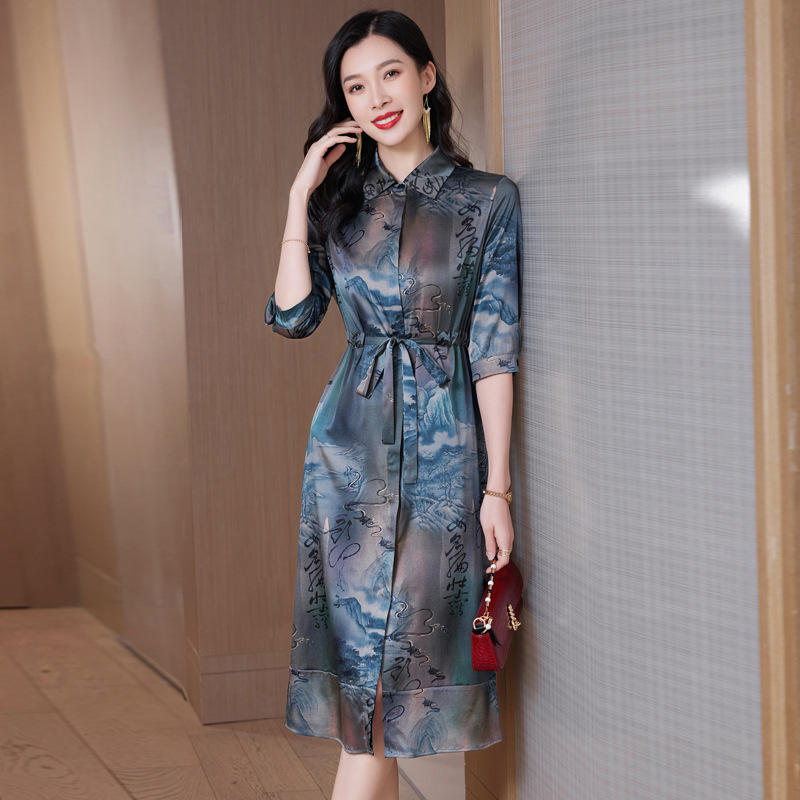 สีน้ำเงินเทา