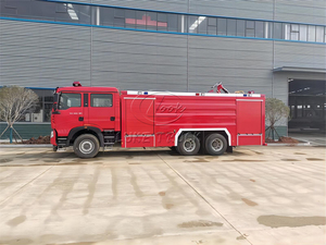 Camion de pompiers HOWO TX 6x4 à grand réservoir d'eau, poids lourd, 12000L, pour la station de pompiers de la ville et les opérations de sauvetage - Product Image 2