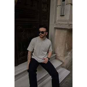 Camiseta Stone Wellness Compressed con Estampado Gráfico, Peso de Tela 200-280g, Corte Holgado, Estilo Largo con Serigrafía, Colección de Diseñador - Product Image 2