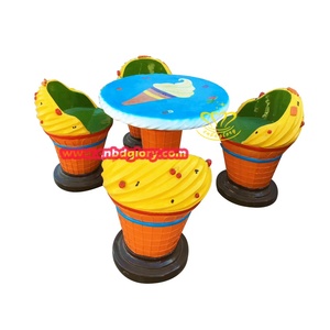 Escultura 3D de Fibra de Vidrio para Centro Comercial Interior, Diseño Decorativo de Mesa y Silla con Forma de Cono de Helado para Tienda de Postres, Paisaje Urbano - Product Image 2