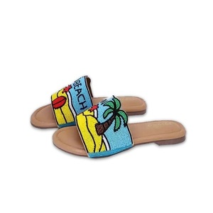 Sandales plates perlées faites à la main de qualité supérieure pour femmes – Chaussures d'été décontractées élégantes et légères, parfaites pour les événements en plein air - Product Image 6