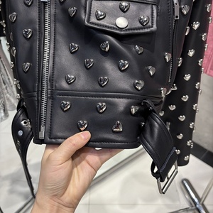 Veste en cuir tendance automne 2025 pour femmes, veste noire streetwear, veste en cuir véritable avec rivets - Product Image 5