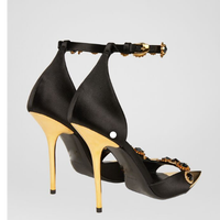 2024 dames nouveau Design luxe logo personnalisé taille femmes sandales pointues et à bout ouvert