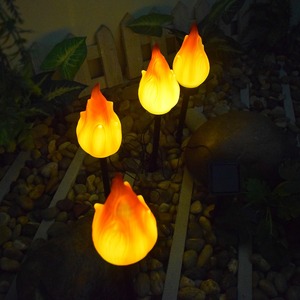 Lámpara Solar con Forma de Antorcha, Luz Parpadeante Impermeable para Decoración de Jardín, Lámpara LED para Patio, Césped, Camino y Terraza - Product Image 3