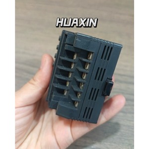 Unidad de Expansión de Salidas KEYENCE KV-16DR PLC KV16DR Nueva en Caja - Product Image 4