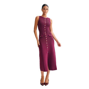 Robe longue en maille élégante et sexy, couleur unie, col rond, sans manches, boutonnée, coupe ajustée, idéale pour les soirées et les clubs. - Product Image 1