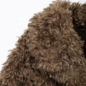 Boying Mulheres Eco-Friendly Inverno Faux <span class=keywords><strong>Fur</strong></span> Tecido Plain Tingido Casaco Curto com Café-colorido Efeito Encaracolado Lapela Regular Fit - Product Image 3