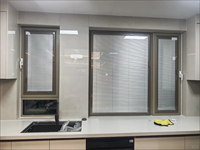 Ventanas de Aleación de Aluminio con Vidrio Templado, Ventana Abatible con Persianas Integradas, Ventanas Abatibles Insonorizadas, Ventana Abatible Pequeña