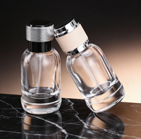 Flacon de parfum en verre de 30 ml, 50 ml, 100 ml avec atomiseur métallique, bouchon texturé, emballage de luxe en boîte cadeau, OEM