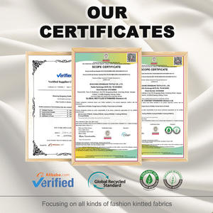 Motif géométrique <span class=keywords><strong>Blanc</strong></span> 205gsm Jacquard Serviette Tissu 75% Coton 25% Polyester Tricoté CVC pour Vêtements de Garçon - Product Image 4