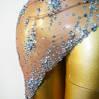 Combinaison de scène asymétrique en maille diamantée scintillante avec strass argentés, tenue de danseuse disco Gogo, pour Drag Queen, Showgirl, Candy