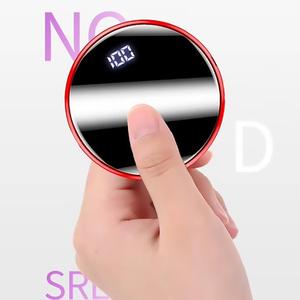 Estación de energía portátil de 10W El espejo más pequeño Powerbank en alquiler - Product Image 2