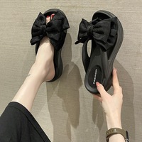 Nouvelles tongs tendance à la mode, à nœud surdimensionné, respirantes, légères, à semelle épaisse et douce, pour femmes, style bohème, printemps-été