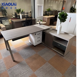 Suite di Mobili per Ufficio Moderni con Grande Scrivania Direzionale e Postazione di Lavoro - Product Image 6