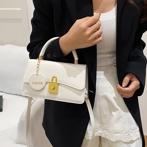 2026年ニューレトロPUレザー女性用ショルダーバッグ、脇の下バッグ、ファッショナブルで多用途なクロスボディバッグ - Product Image 4