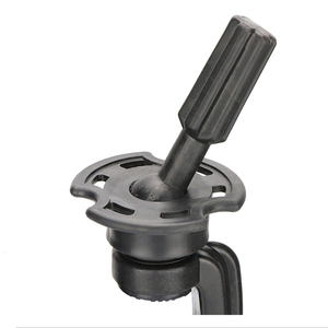 Soporte de mesa para cabeza de maniquí con abrazadera negra para pelucas pequeñas - Product Image 2