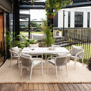 Ensemble de salle à manger extérieure moderne 7 pièces avec mobilier d'extérieur confortable à cadre en aluminium durable - Product Image 1
