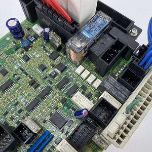 โมดูลควบคุมเครื่องมือกล CNC รุ่น A05B-2601-C402 ของ Fanuc ประสิทธิภาพเชื่อถือได้ อะไหล่ระบบขับเคลื่อนสำหรับอุตสาหกรรม - Product Image 4